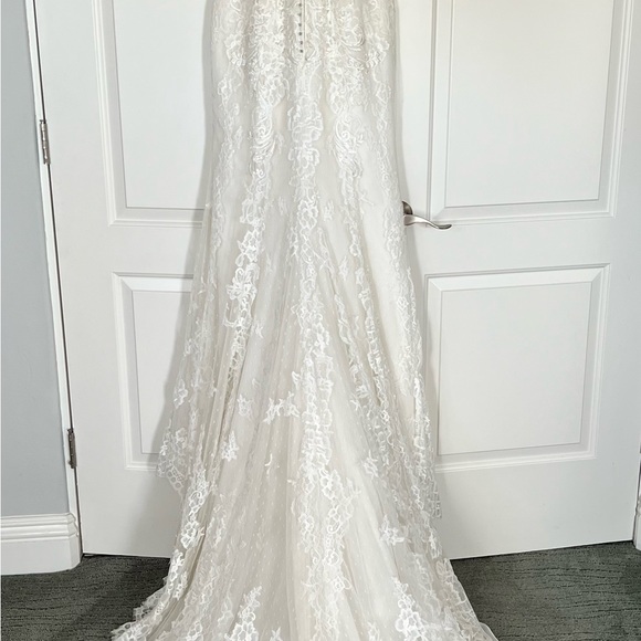 Maggie Sottero wedding dress - Picture 7 of 8